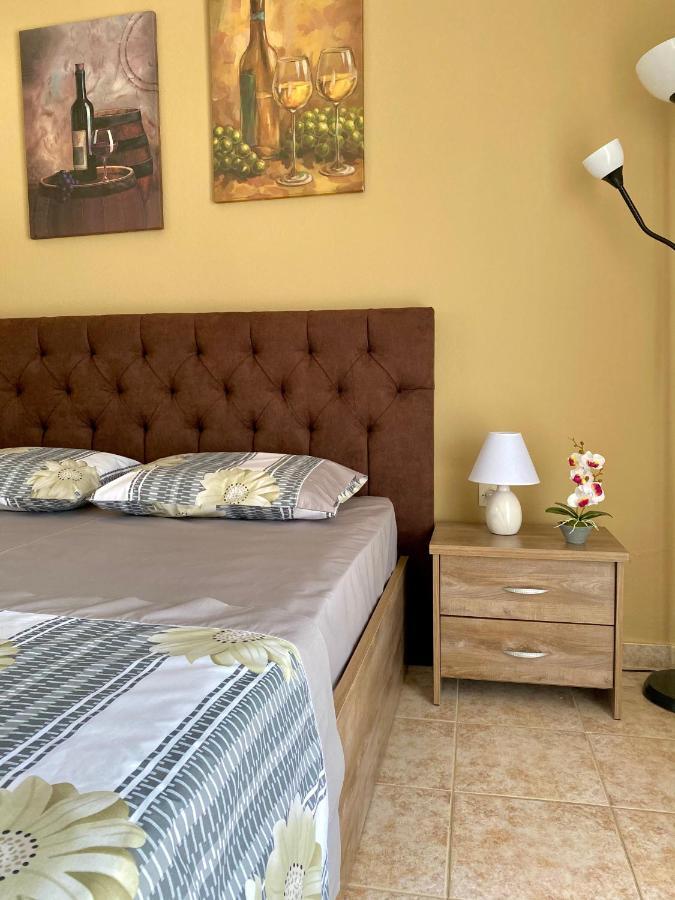 Theodora'S Studios Repanidhion Kültér fotó